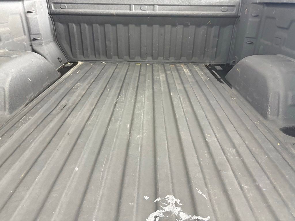 Used 2022 Chevrolet Silverado 1500 Custom RWD image 21