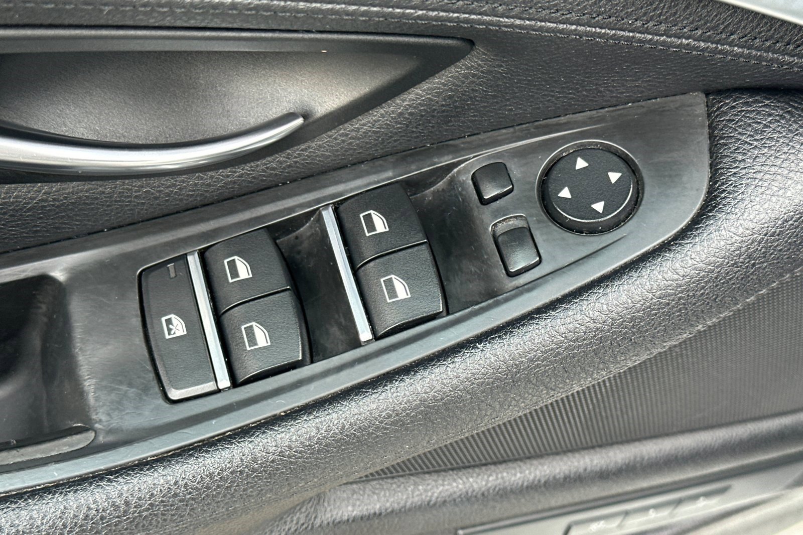 Used 2016 BMW 528i Sedan image 13