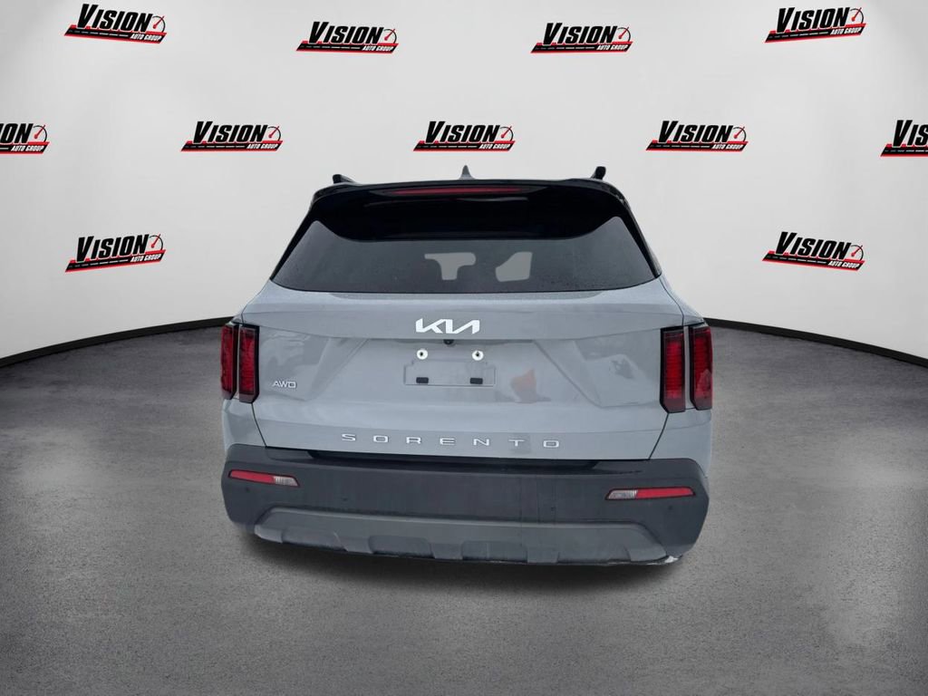 Certified 2022 Kia Sorento S w/ Panoramic Sunroof Package image 6
