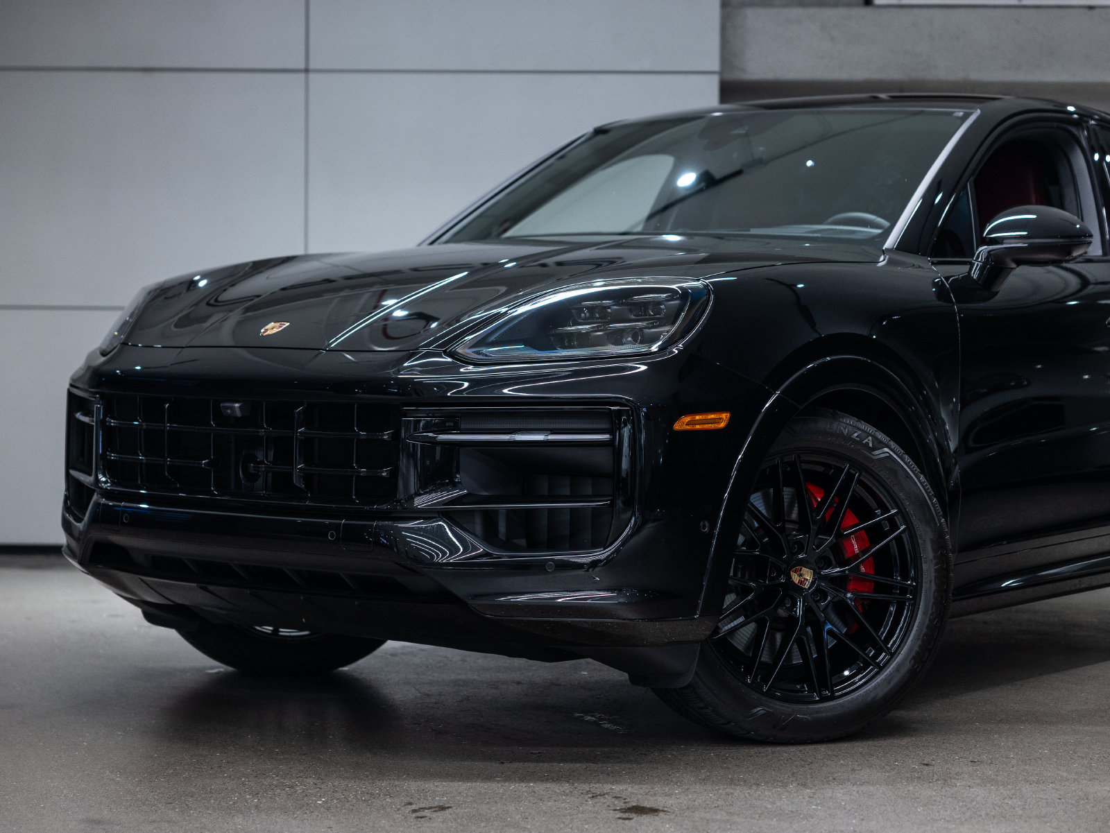 Certified 2025 Porsche Cayenne GTS AWD/4WD image 19