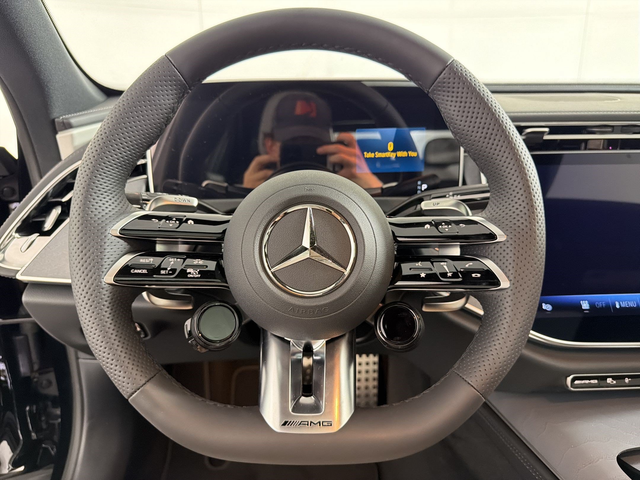 New 2026 Mercedes-Benz E 53 AMG e 4MATIC Sedan image 18