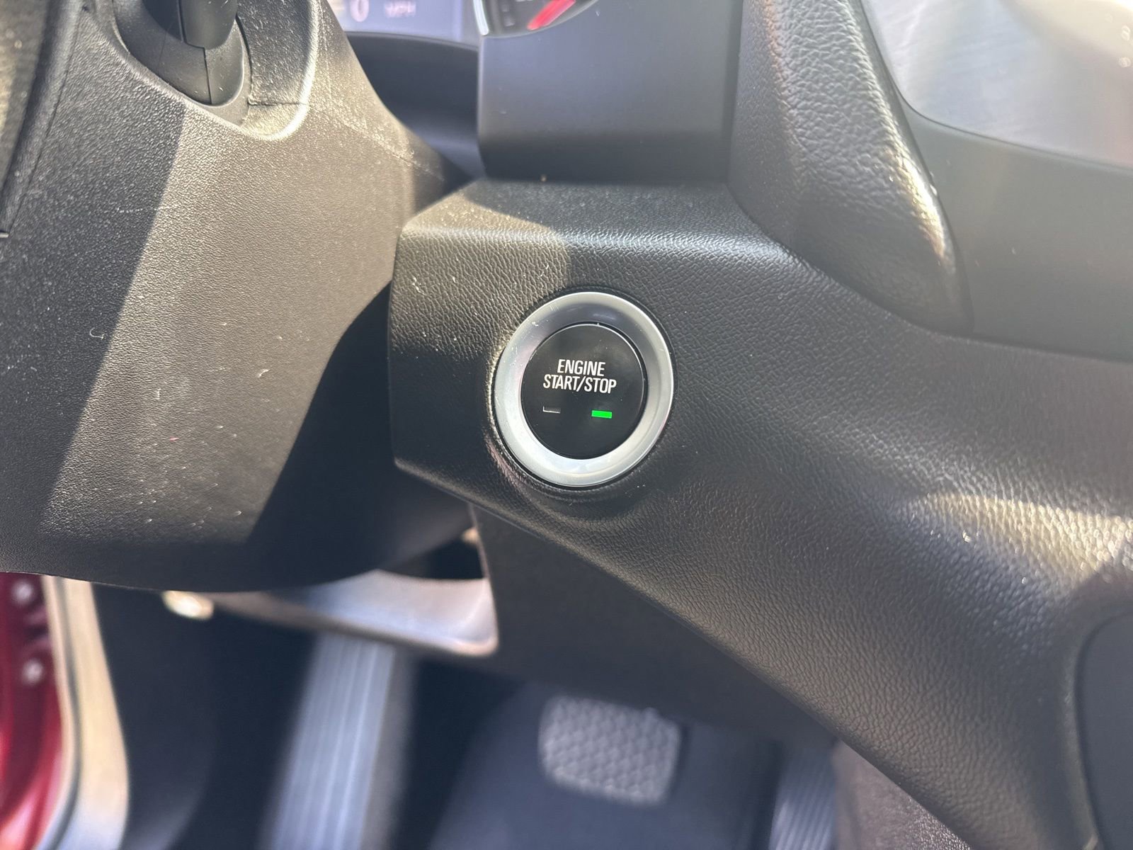 Used 2019 GMC Terrain SLT w/ Preferred Package image 32