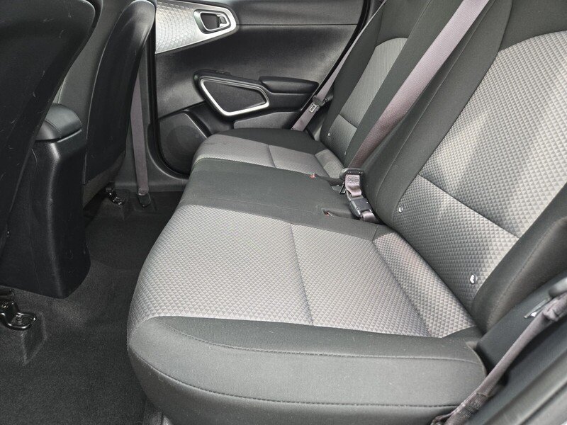 Used 2024 Kia Soul LX w/ Option Group 015 FWD image 12