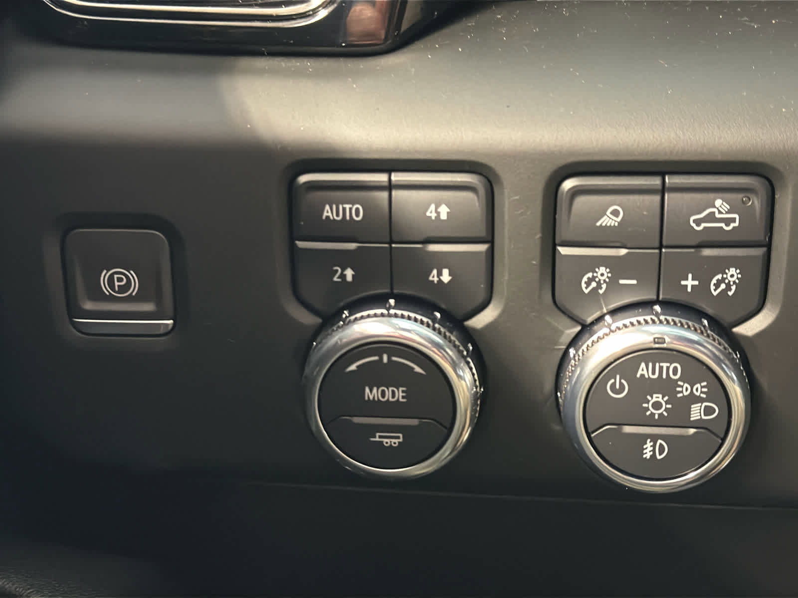 Certified 2024 GMC Sierra 1500 AT4 w/ Technology Package image 42