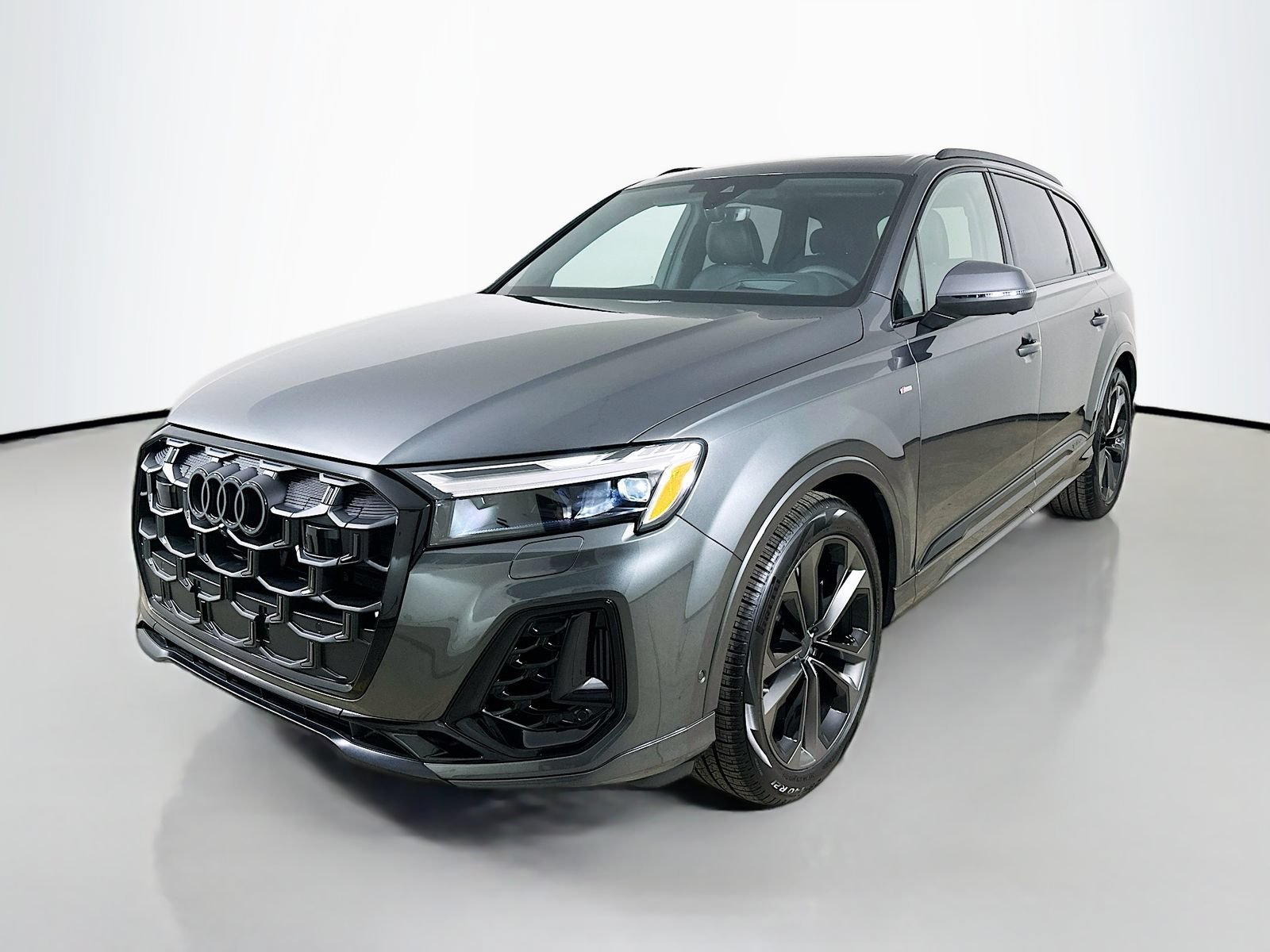 New 2026 Audi Q7 3.0T Prestige