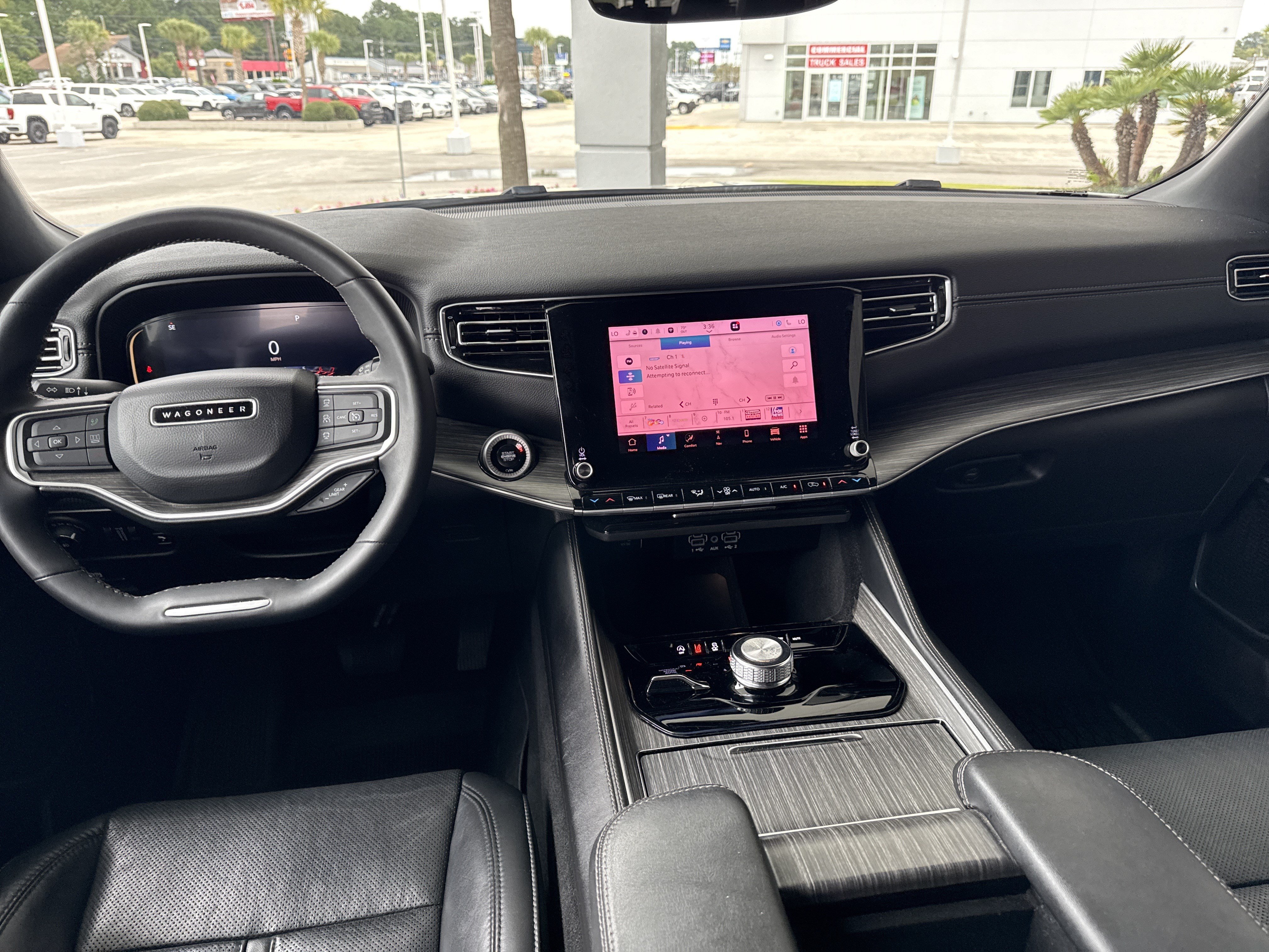 Used 2024 Jeep Wagoneer Series II AWD/4WD image 27