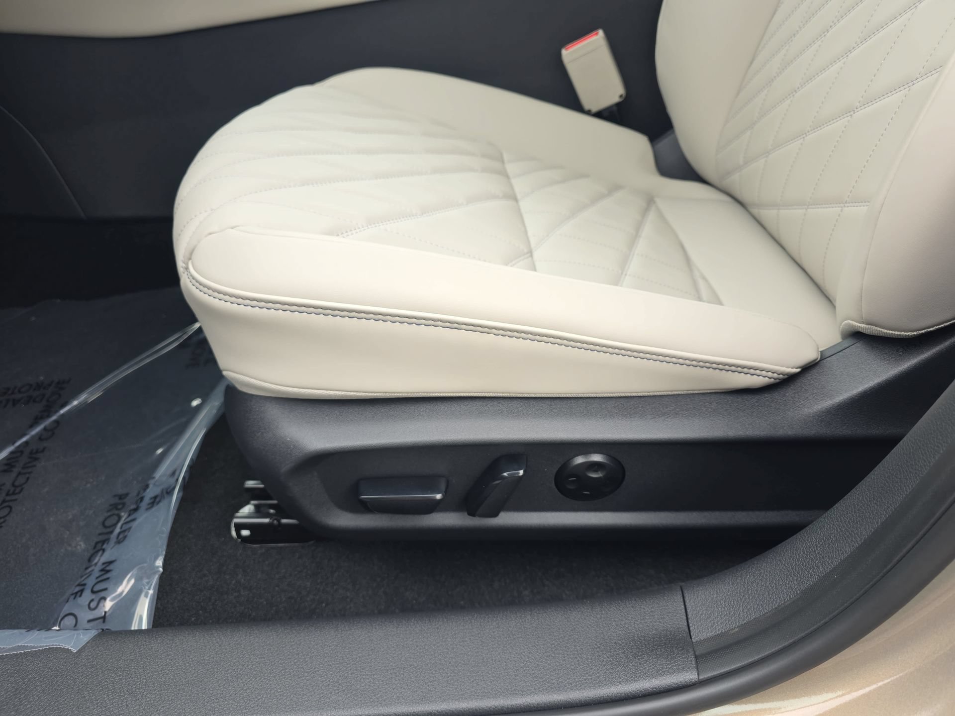 New 2026 Nissan Sentra SL w/ Floor Mat Package FWD image 27