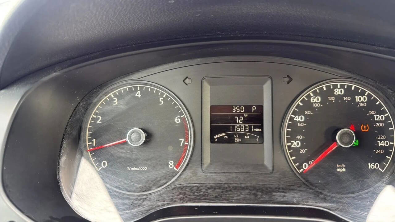 Used 2011 Volkswagen Jetta S FWD image 16