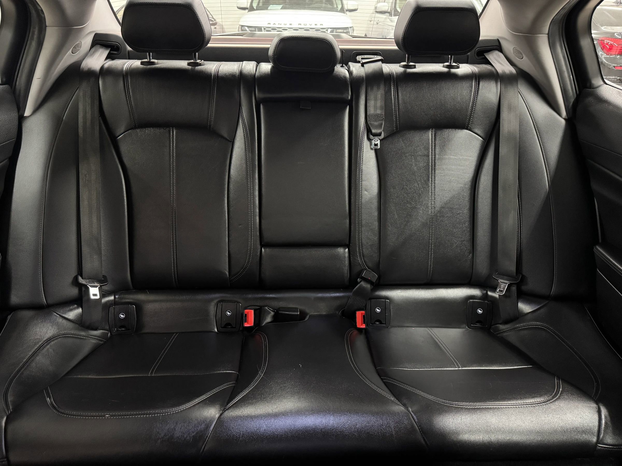 Used 2017 Alfa Romeo Giulia image 26