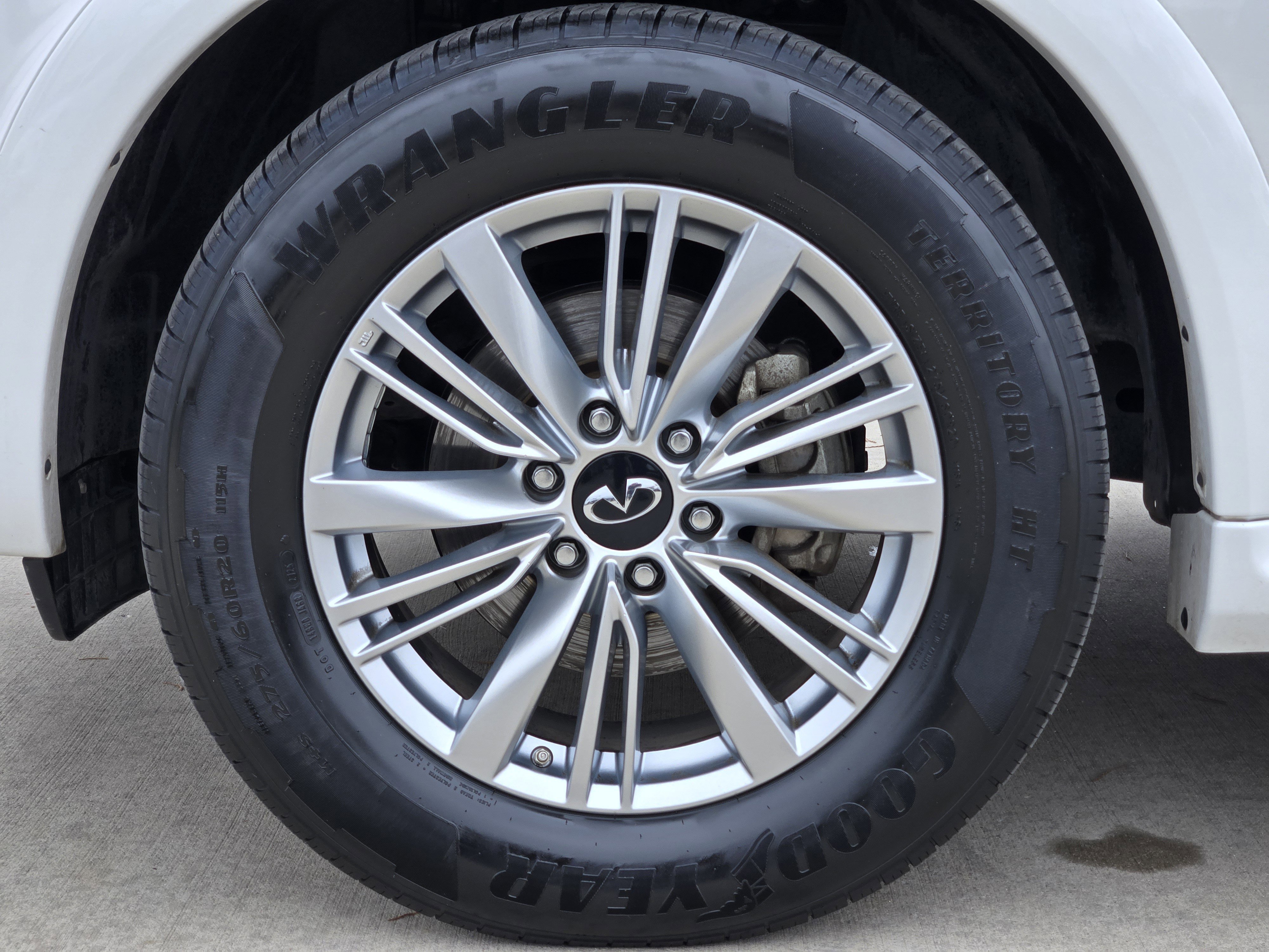 Used 2019 INFINITI QX80 Luxe w/ Proassist Package image 10