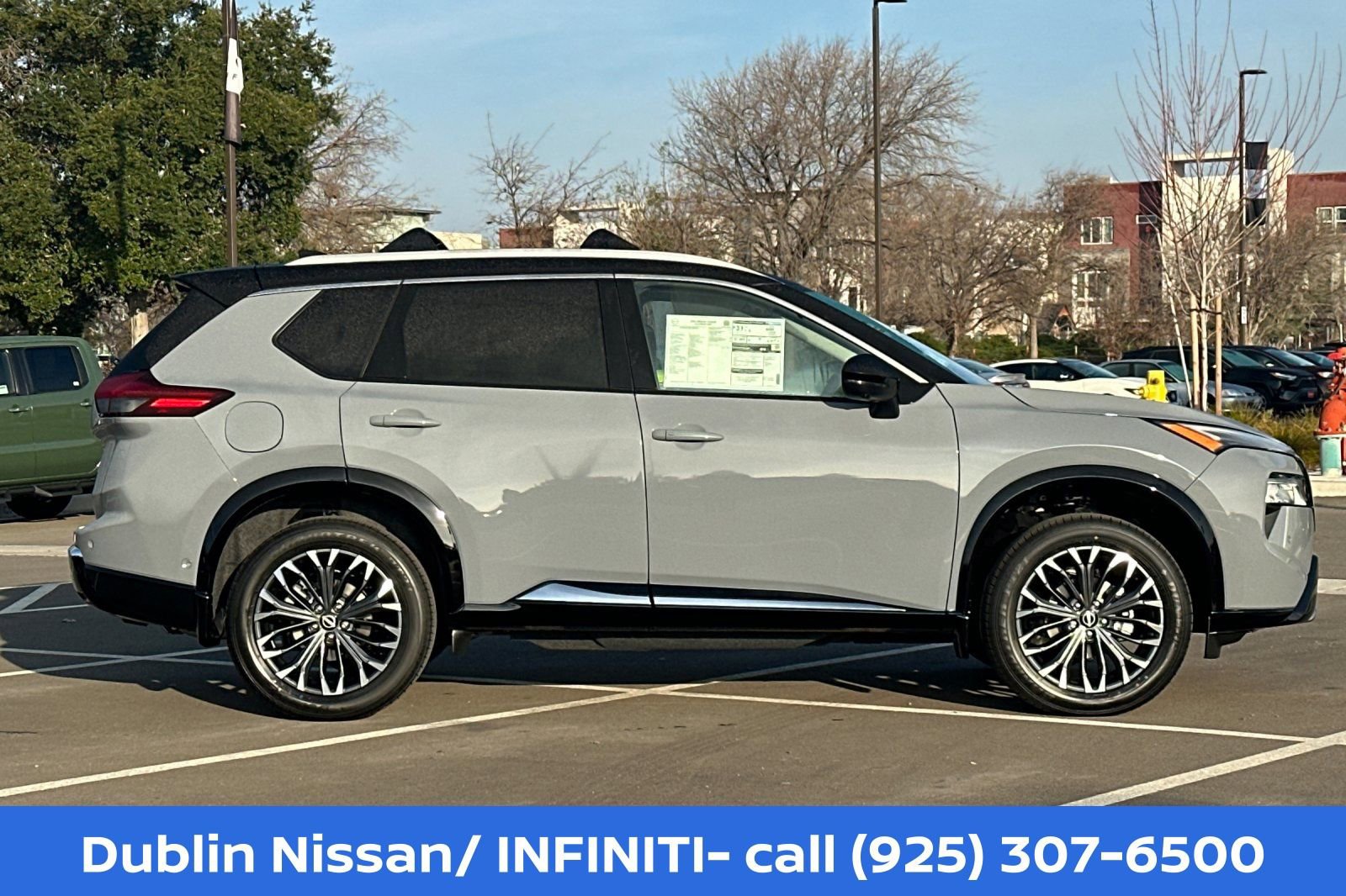 New 2026 Nissan Rogue Platinum w/ Platinum Premium Package AWD/4WD image 3