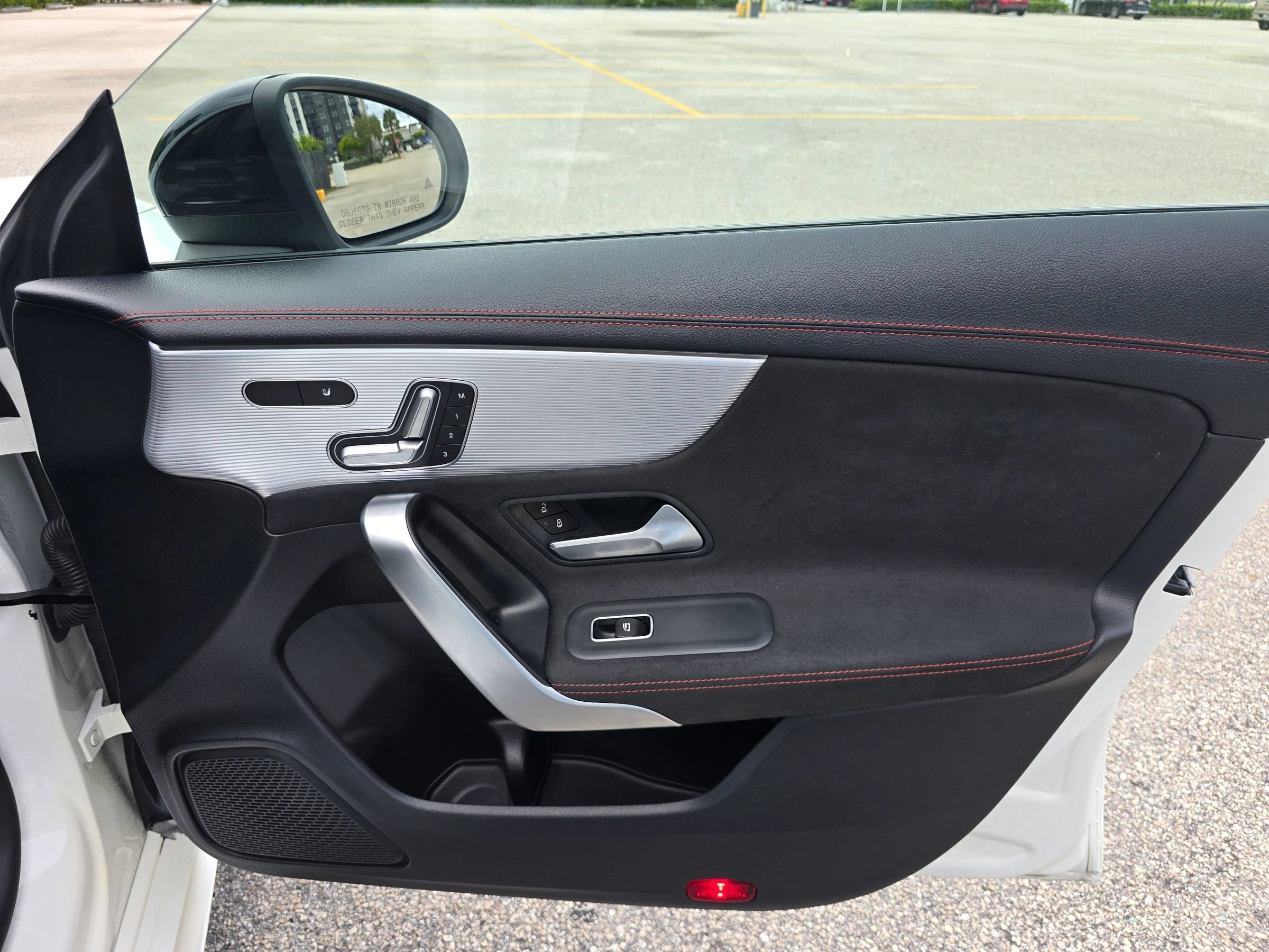 Used 2020 Mercedes-Benz CLA 250 image 27