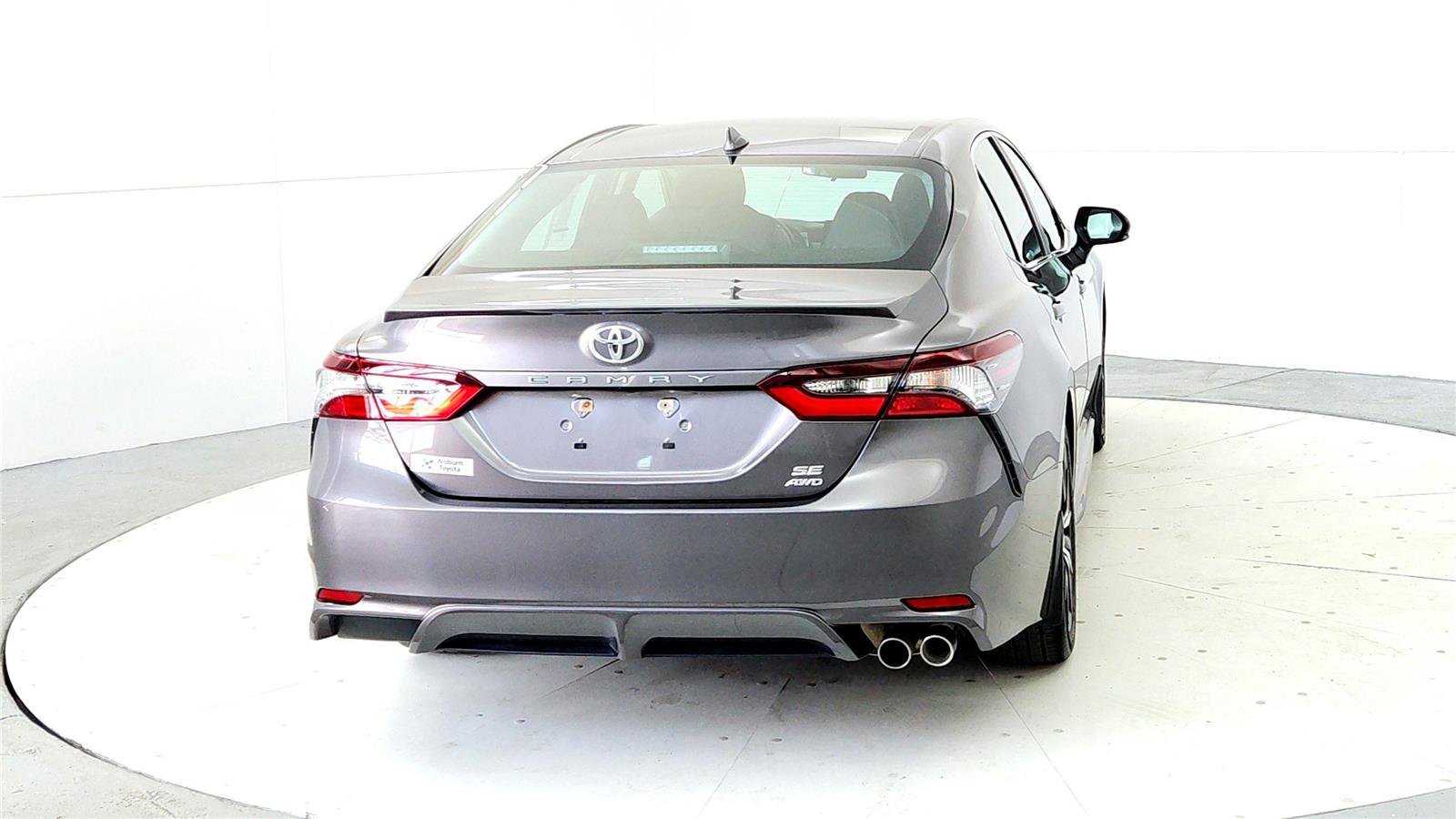 Used 2023 Toyota Camry SE image 5