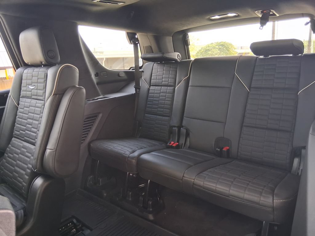 Used 2026 Cadillac Escalade Platinum Sport w/ LPO, Floor Liner Package RWD image 25