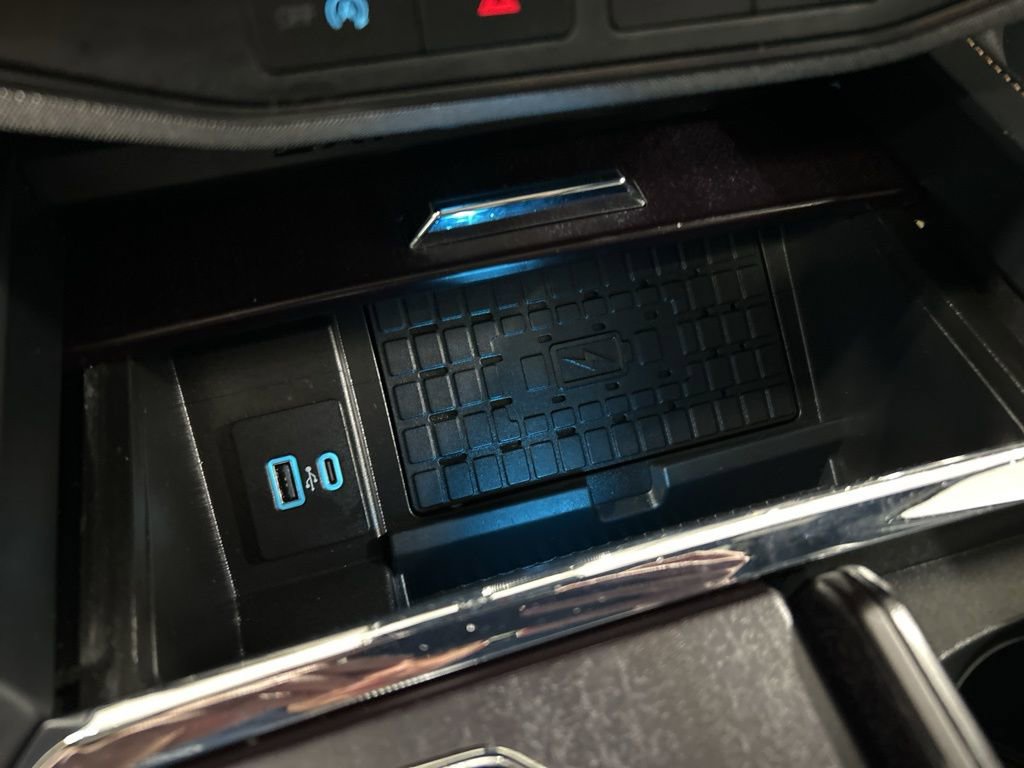 Used 2023 Ford Expedition Platinum image 25