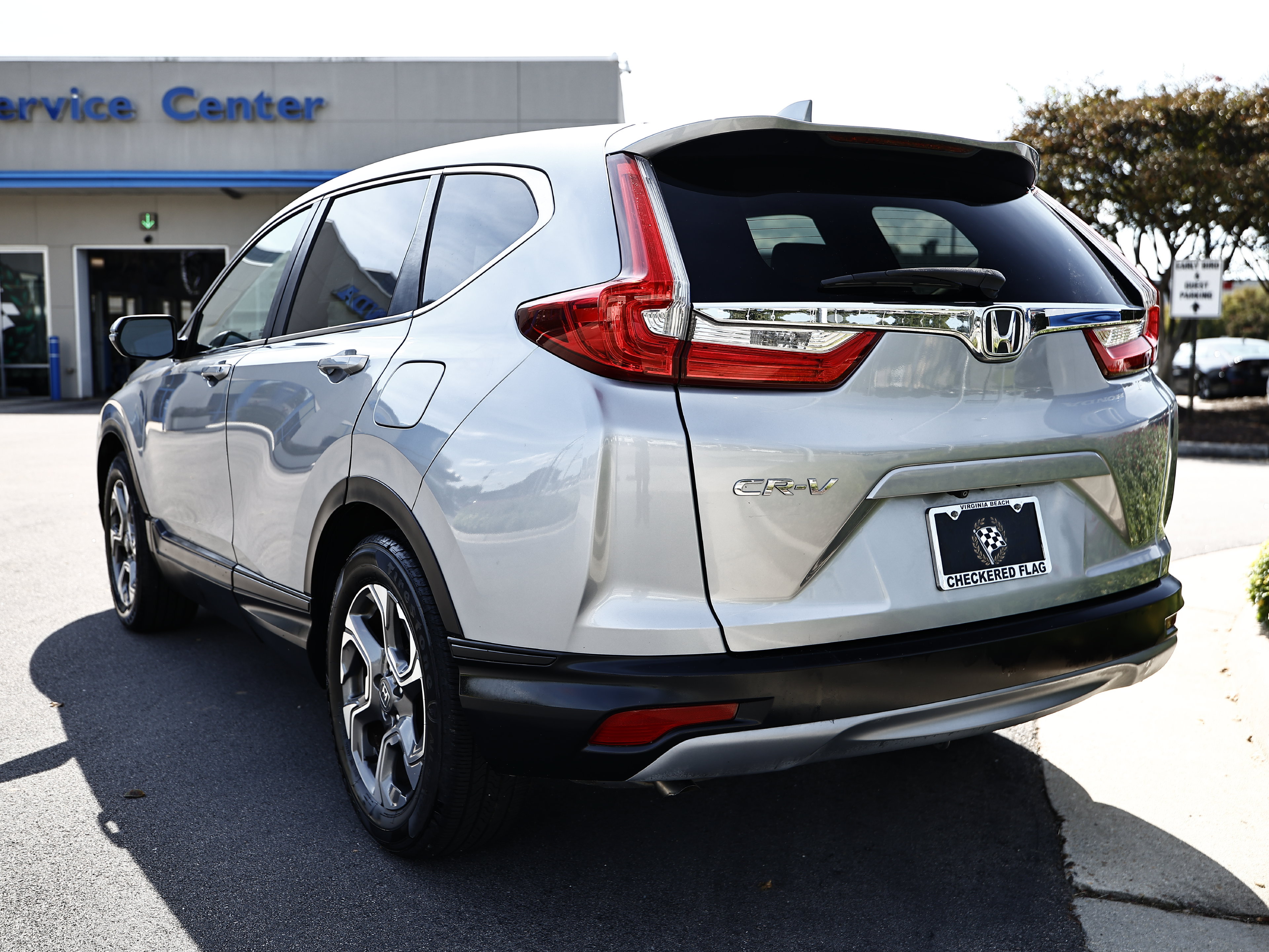 Used 2018 Honda CR-V EX image 4