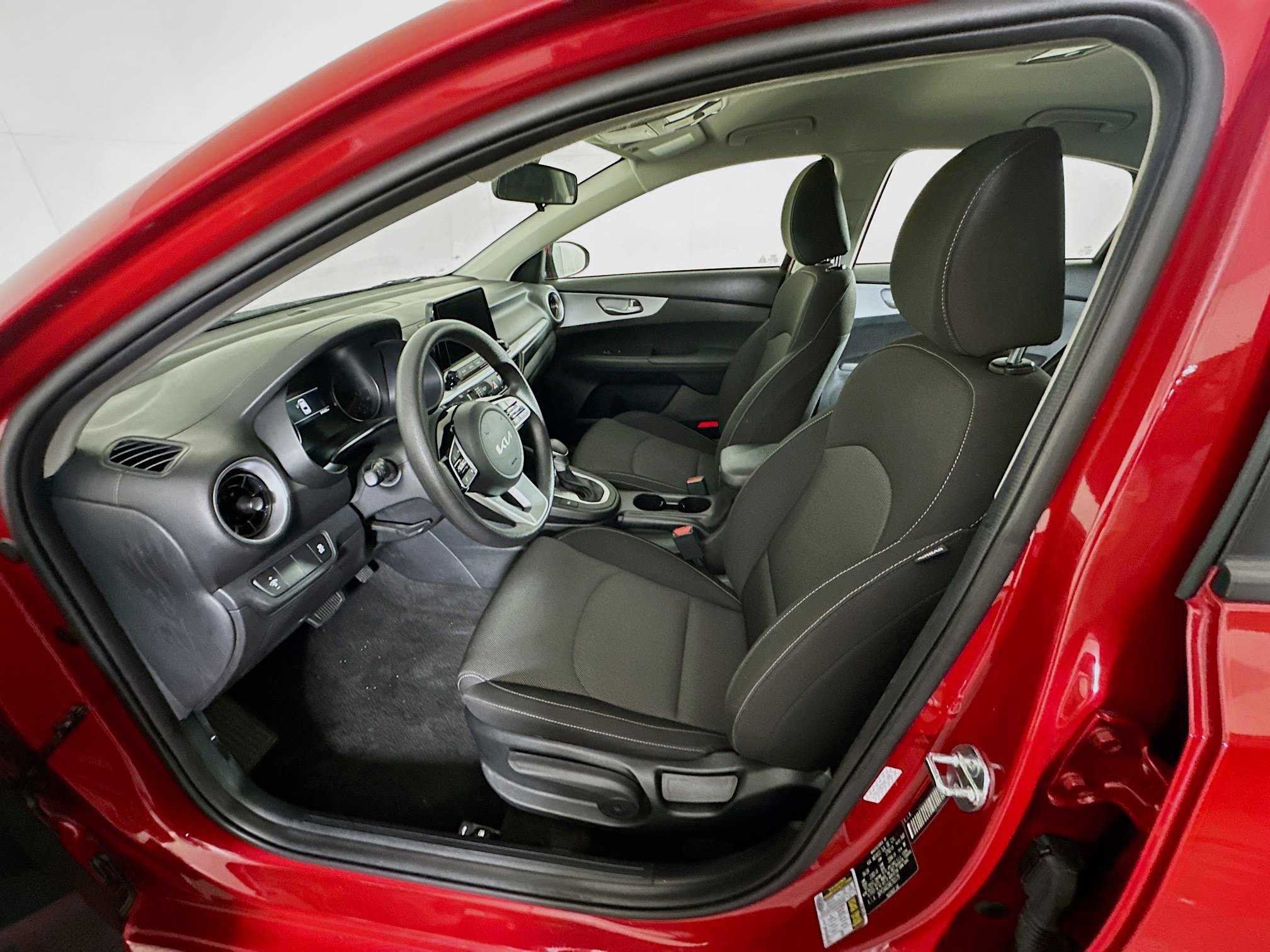 Used 2024 Kia Forte LXS image 13