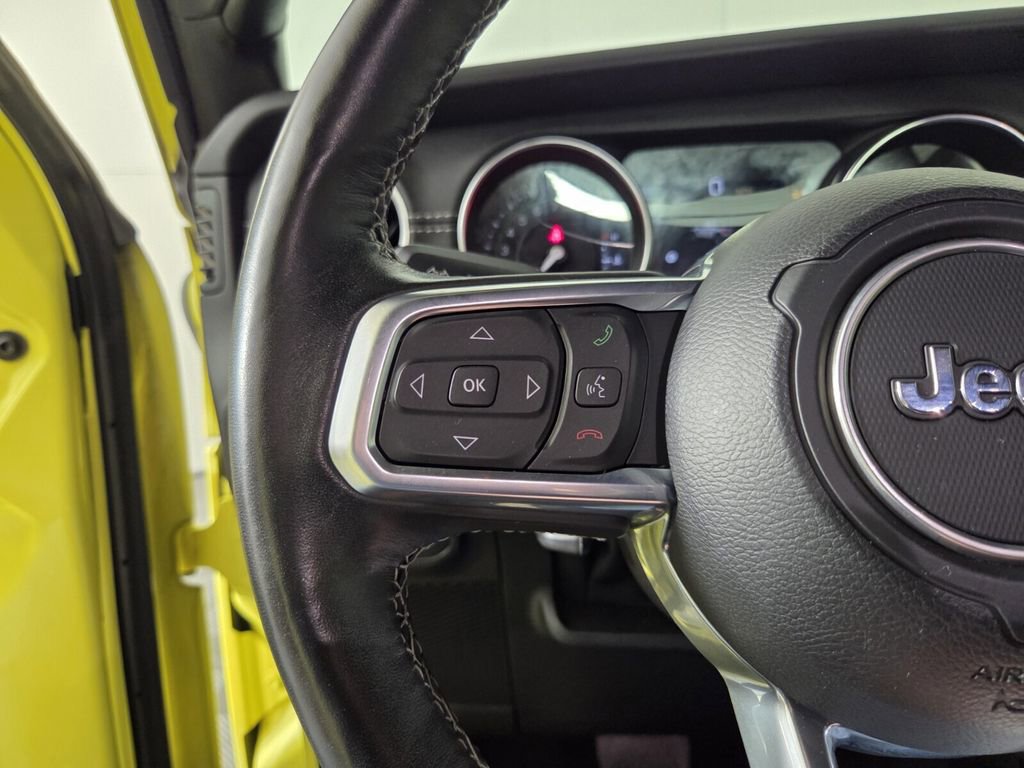 Certified 2023 Jeep Wrangler Sahara w/ Cold Weather Group image 17