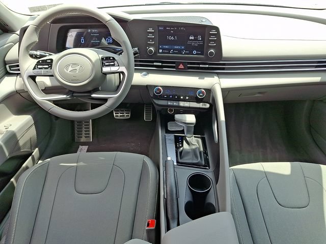 New 2026 Hyundai Elantra Sport FWD image 10