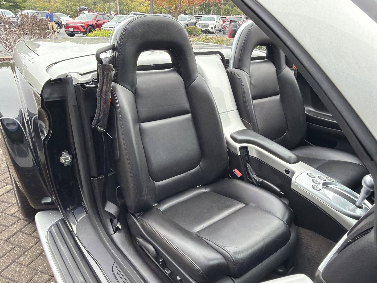 Used 2006 Chevrolet SSR w/ Preferred Equipment Group RWD image 37