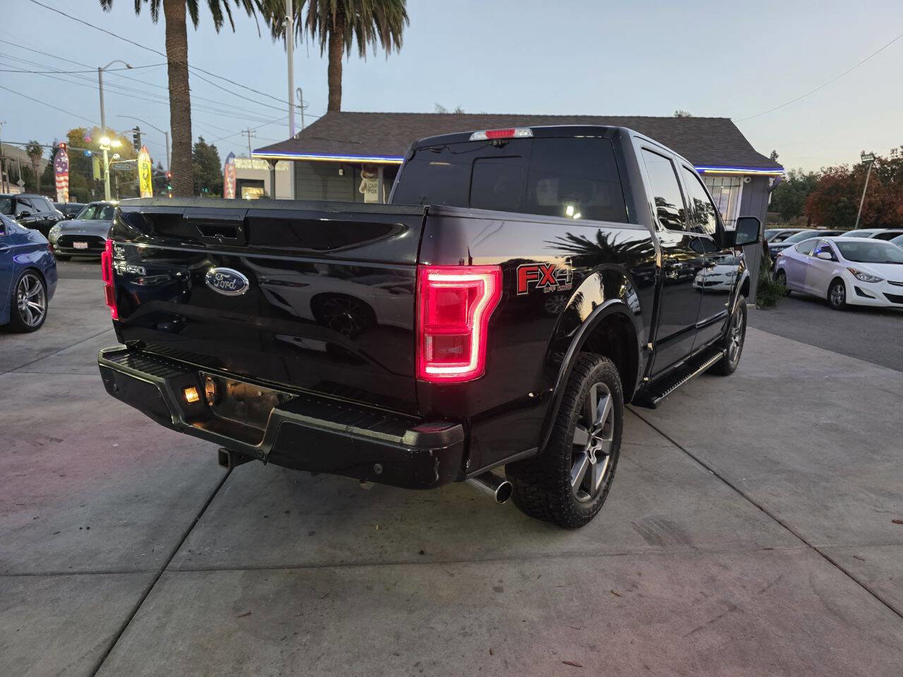 Used 2016 Ford F150 Lariat w/ Equipment Group 502A Luxury image 5
