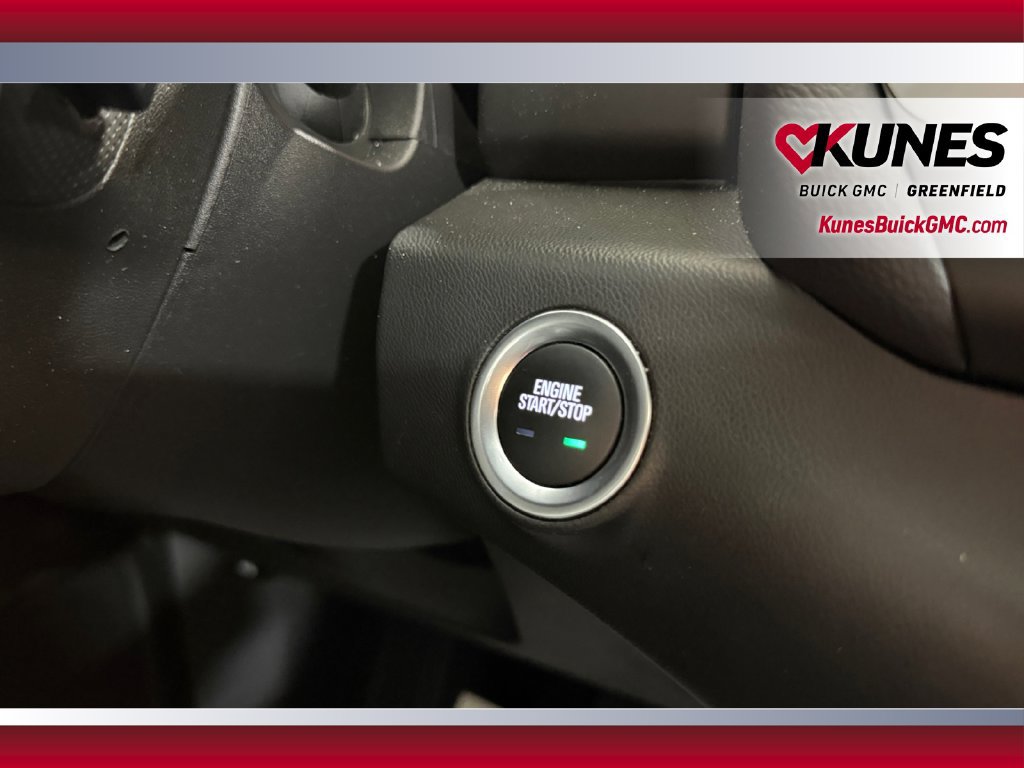 Used 2024 GMC Terrain SLE w/ Driver Convenience Package FWD image 31