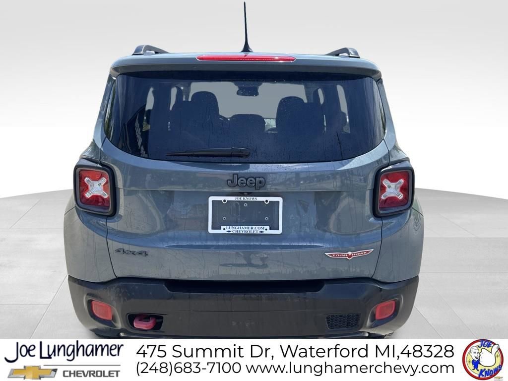 Used 2016 Jeep Renegade Trailhawk AWD/4WD image 4