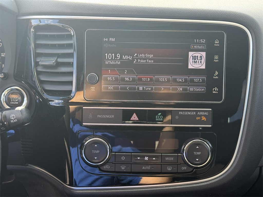 Used 2019 Mitsubishi Outlander SE image 21