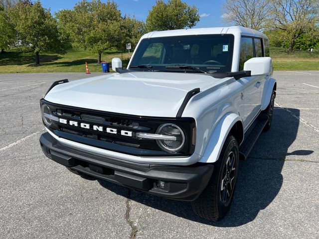 Used 2025 Ford Bronco Outer Banks AWD/4WD image 4