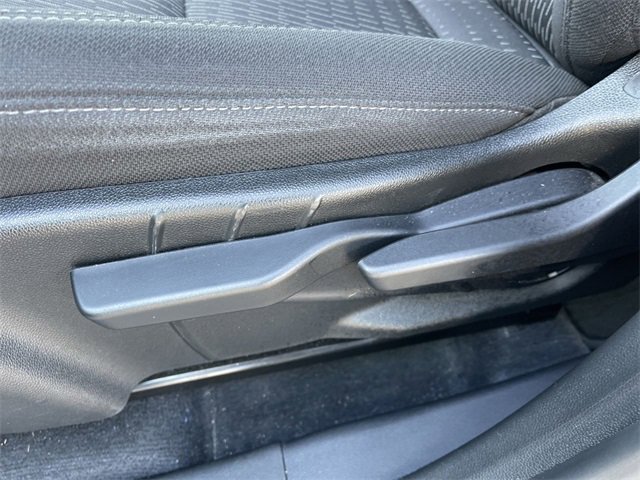 Used 2025 Chevrolet Equinox LT image 12