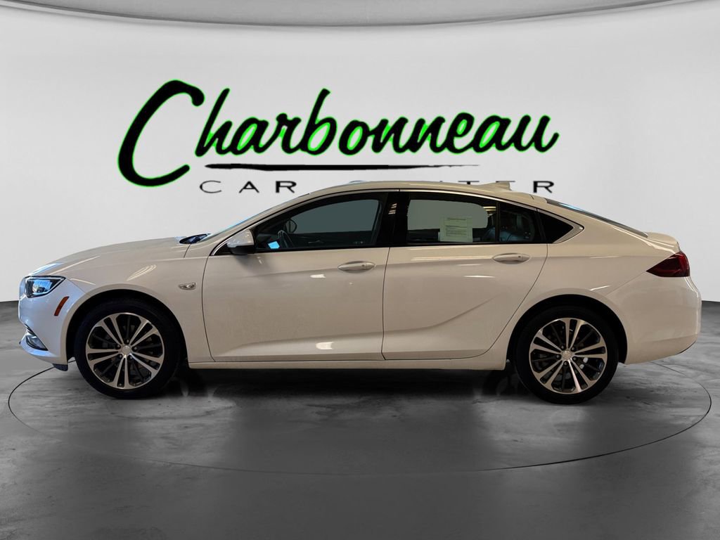 Used 2019 Buick Regal Essence w/ Sights and Sounds Package FWD image 2