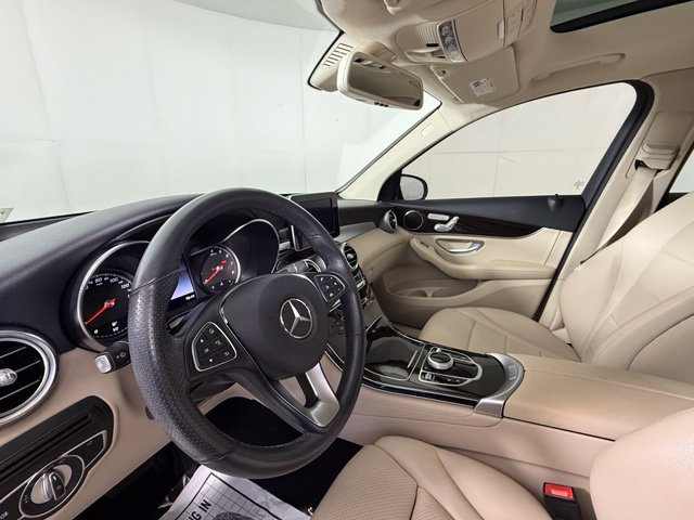 Used 2019 Mercedes-Benz GLC 300 image 7