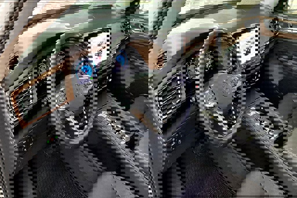 New 2026 Volkswagen Atlas SE image 13