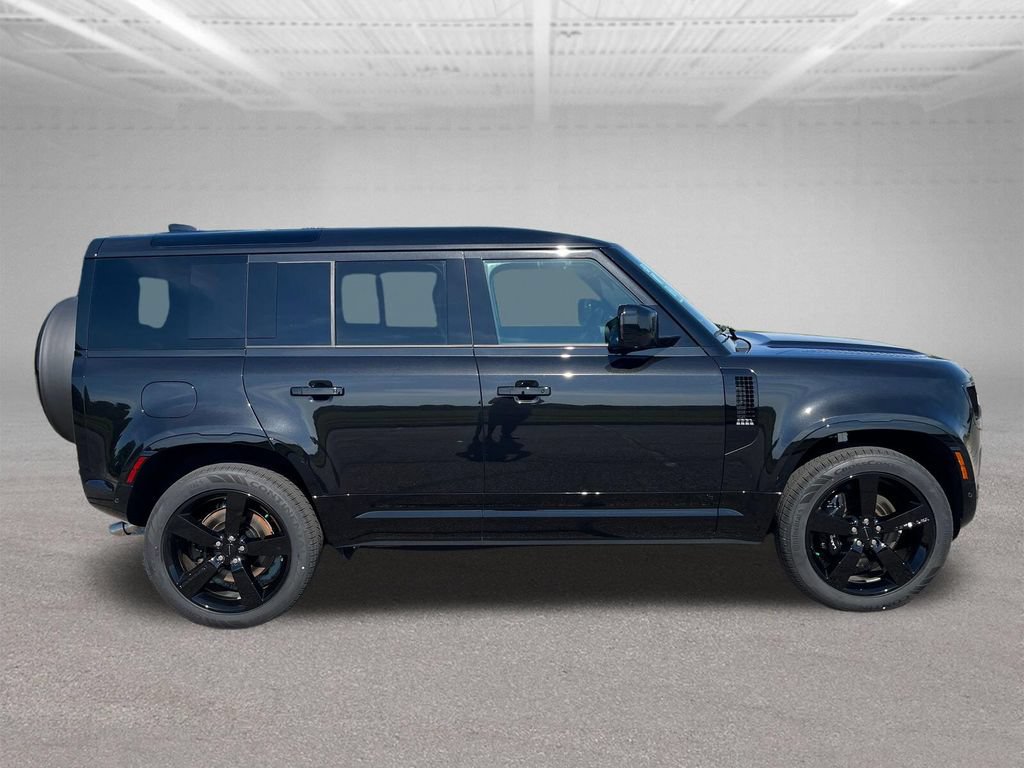 New 2026 Land Rover Defender 110 V8 AWD/4WD image 6