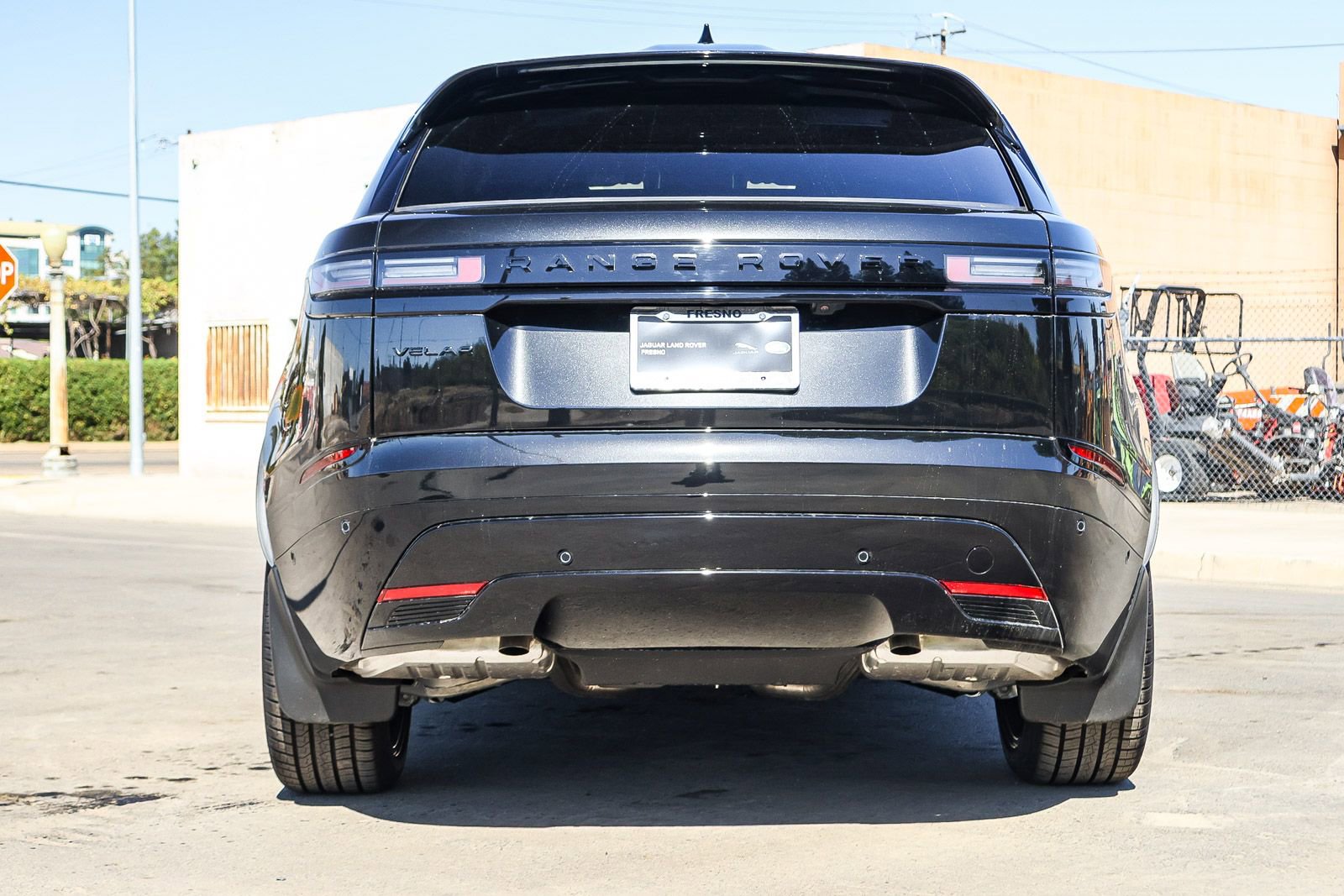 New 2026 Land Rover Range Rover Velar Dynamic SE image 6