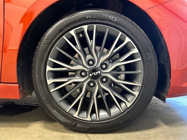Used 2024 Kia Forte GT-Line w/ GT-Line Premium Package FWD image 11