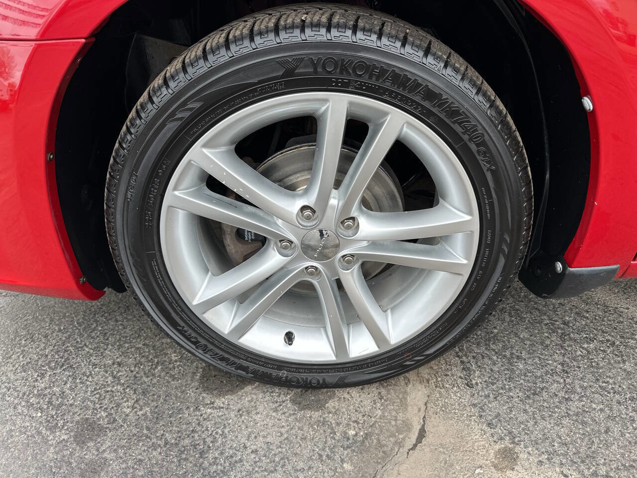 Used 2011 Dodge Avenger Heat FWD image 12