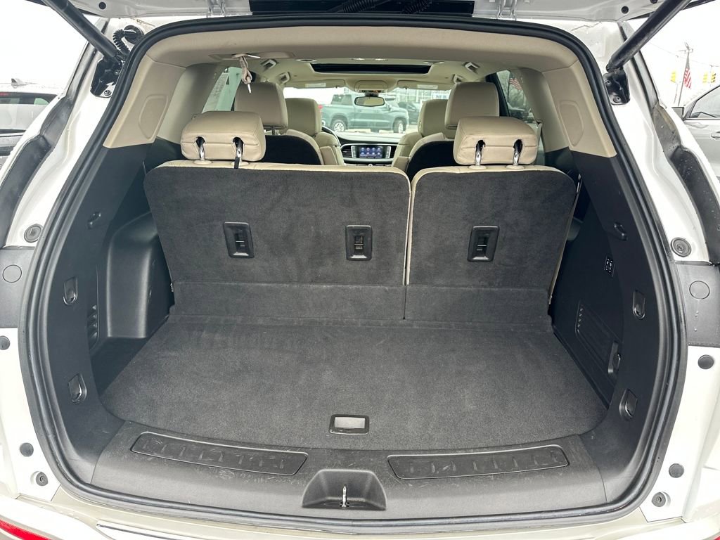 Used 2020 Buick Enclave Premium w/ Sun and Sites Package image 30