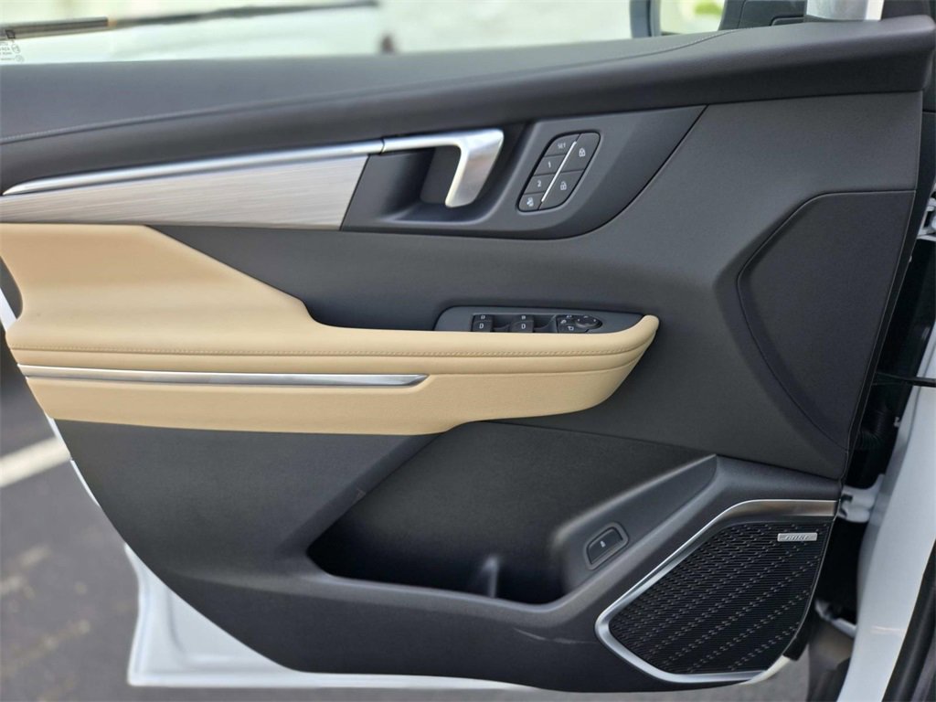 New 2025 Buick Enclave Preferred w/ Power Package image 30