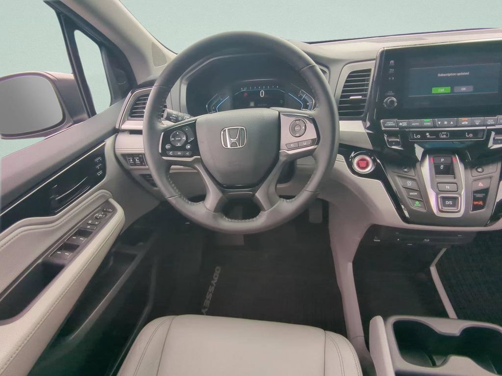 Certified 2024 Honda Odyssey Touring image 13
