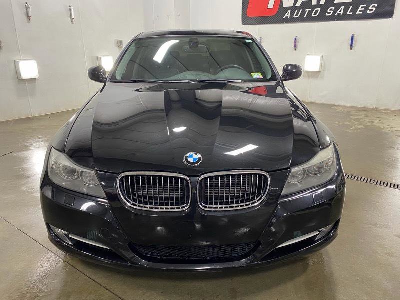 Used 2011 BMW 335i xDrive Sedan image 5