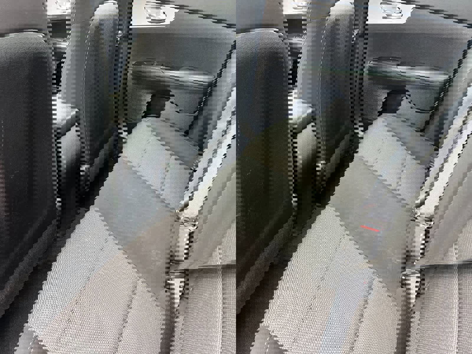 Used 2023 Kia Forte LXS image 4