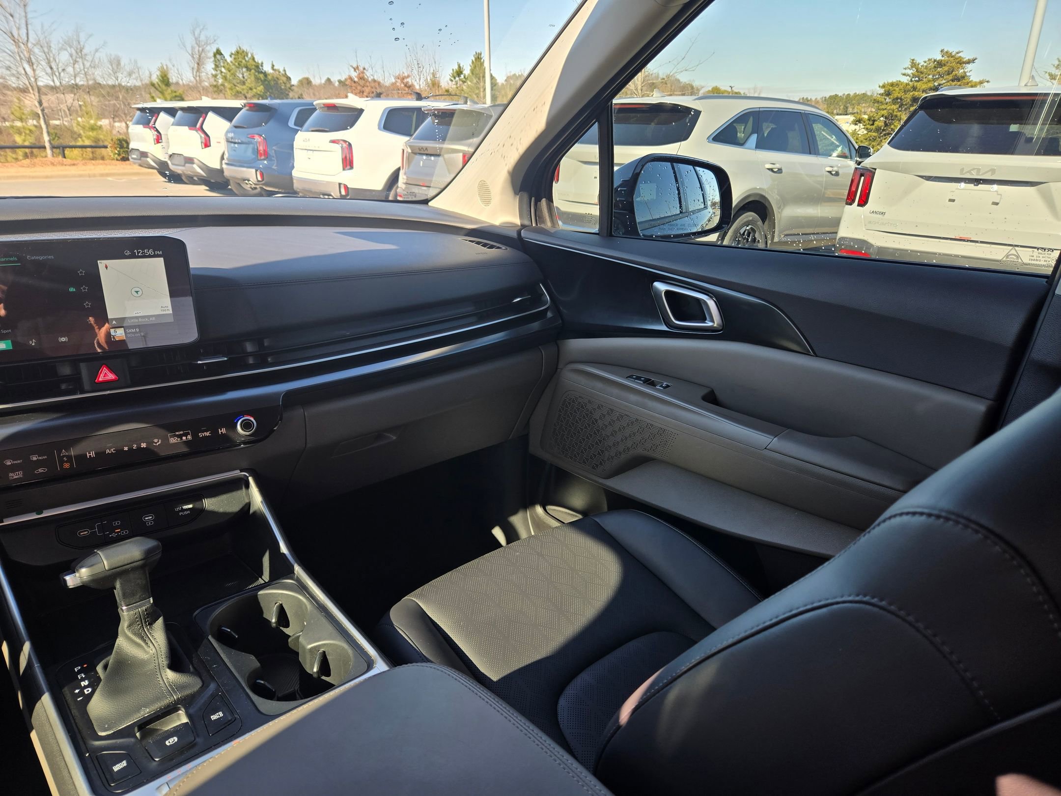 Certified 2025 Kia Carnival image 11