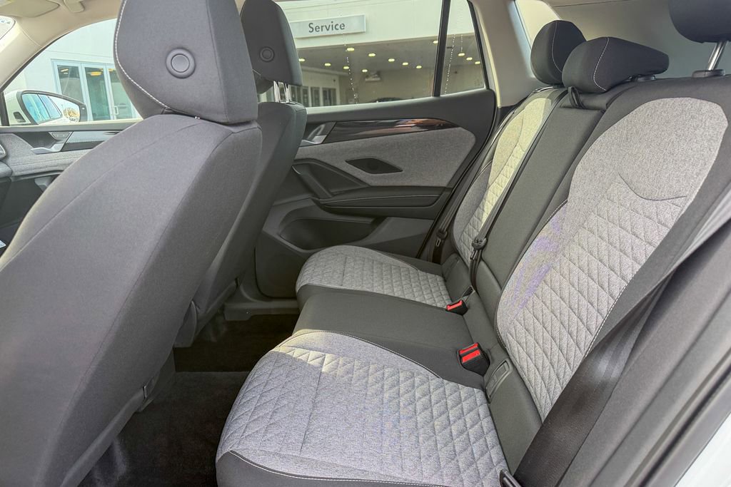 Certified 2025 Volkswagen Tiguan S w/ 18" Wheel Package image 21