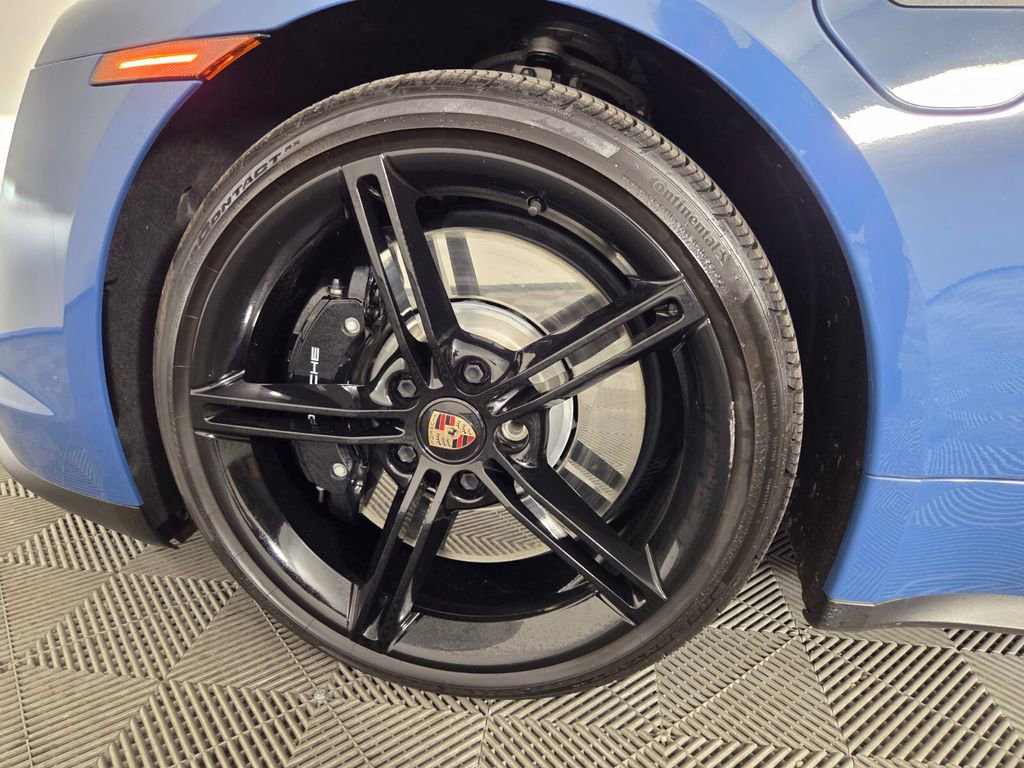 Used 2021 Porsche Taycan 4S image 9