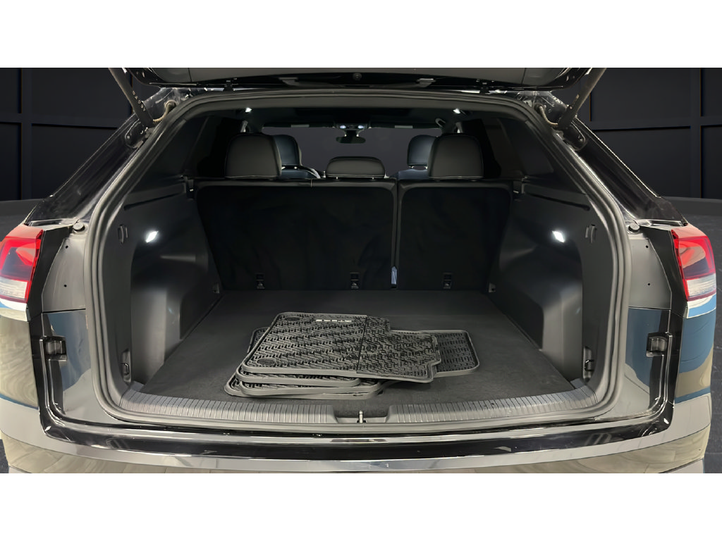 Used 2024 Volkswagen Atlas Cross Sport SEL R-Line AWD/4WD image 27