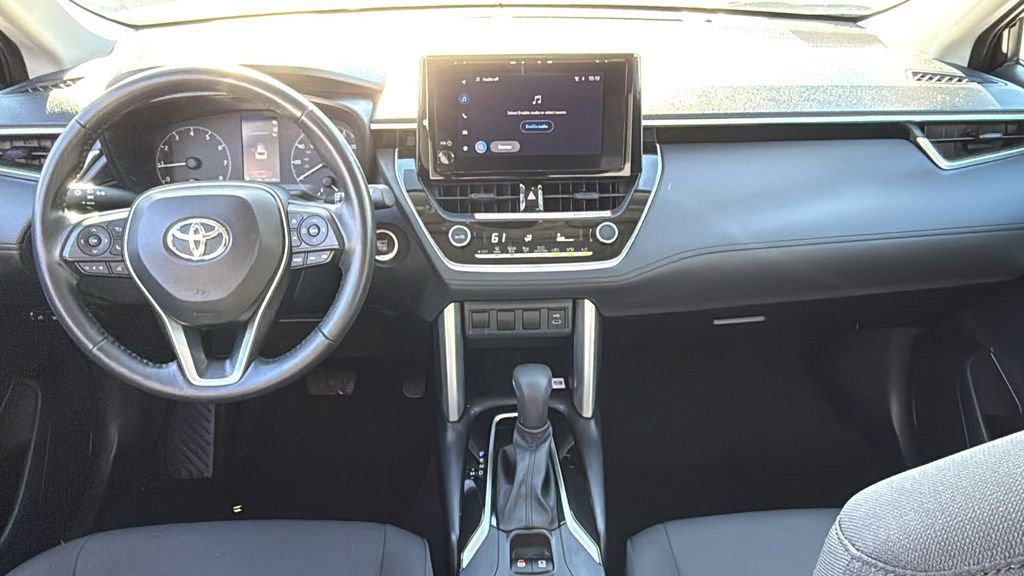Used 2023 Toyota Corolla Cross LE image 13