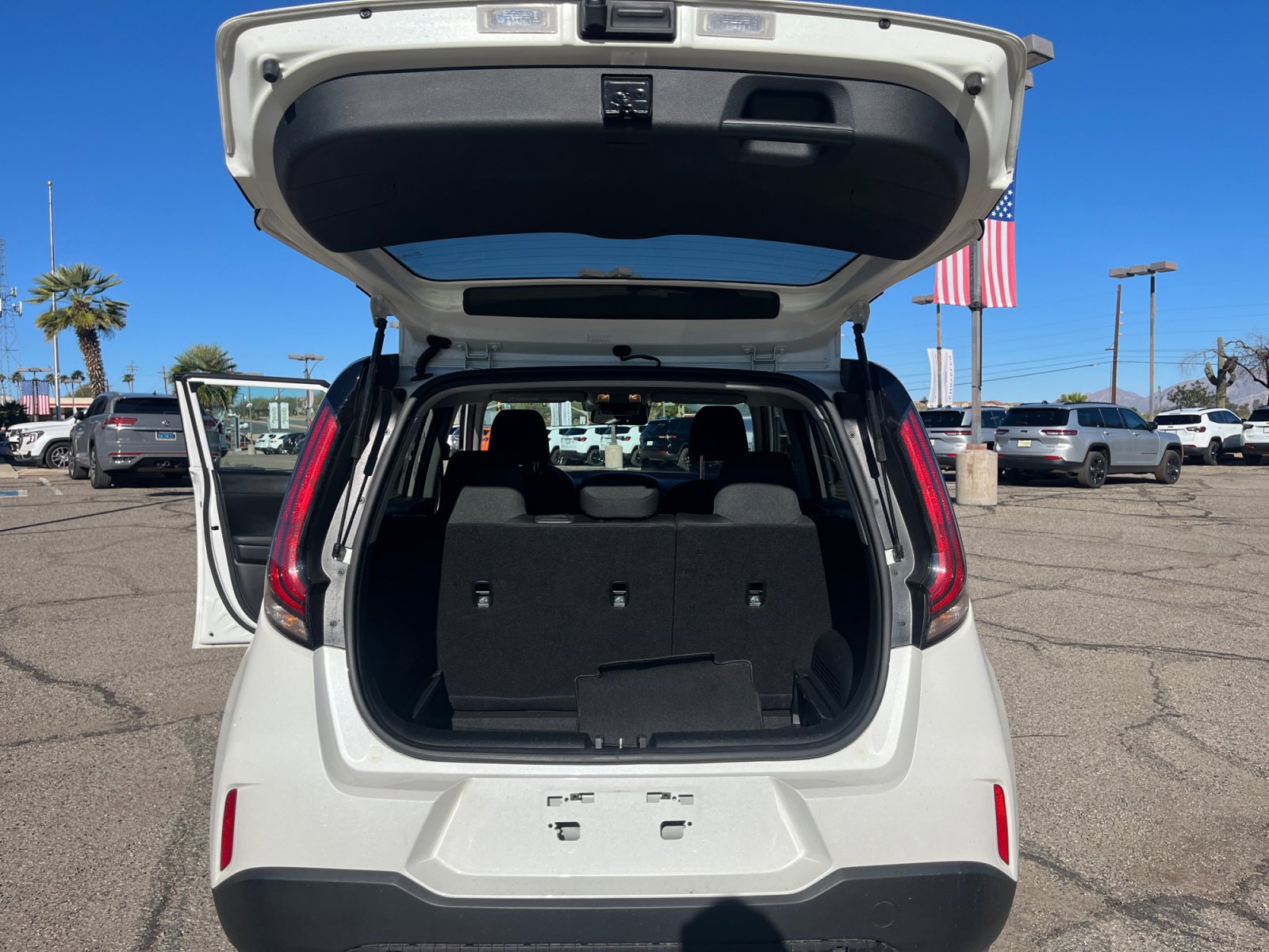 Used 2025 Kia Soul LX image 34