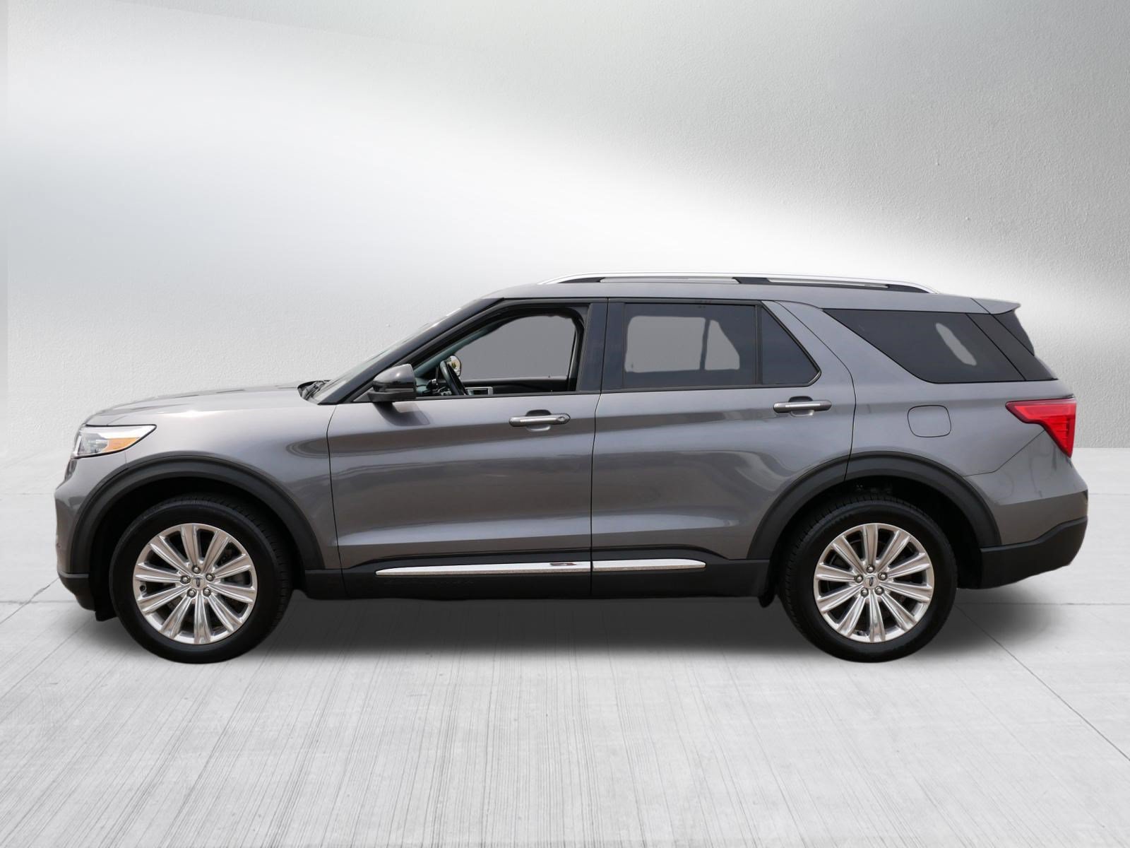 Used 2021 Ford Explorer Limited w/ Hybrid Equipment Group 310A AWD/4WD image 4