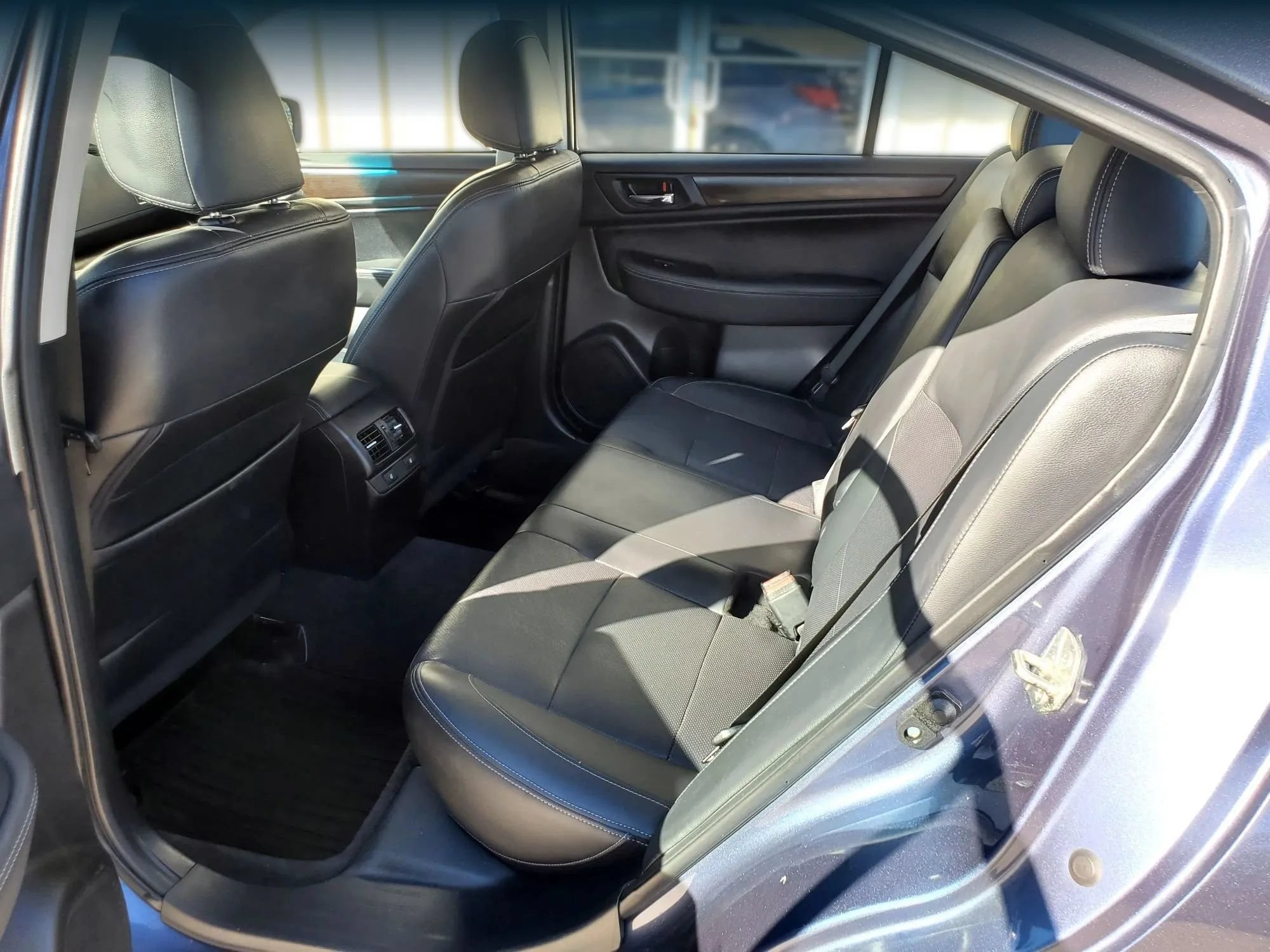 Used 2015 Subaru Legacy 3.6R Limited AWD/4WD image 29